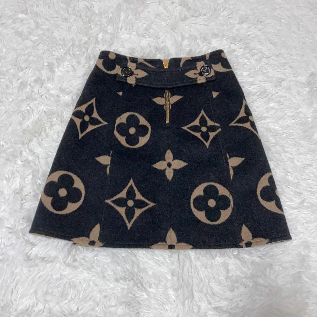 【揺らぐモノグラム♪】Louis Vuitton ミニスカート LOUIS VUITTON - 【新品・タグ&箱付き】Louis Vuitton スカート