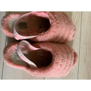 アグ(UGG)のUGG23.5 24 ピンク　ファーサンダル(サンダル)