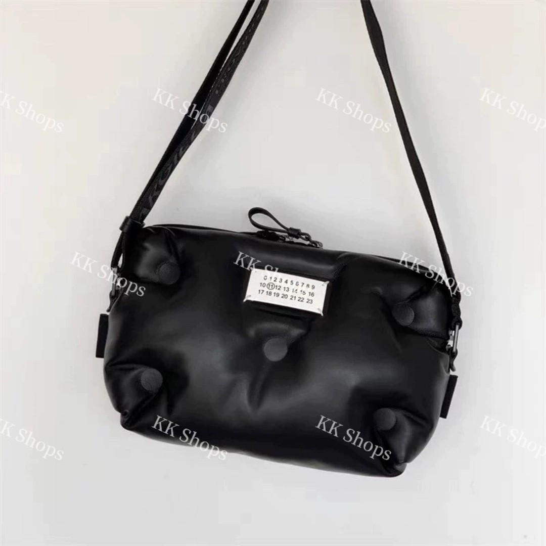 メゾンマルジェラグラムスラムショルダーバッグ レザー/ユニセックス 未使用 Maison Margiela(旧Maison Martin Margiela) - メゾン