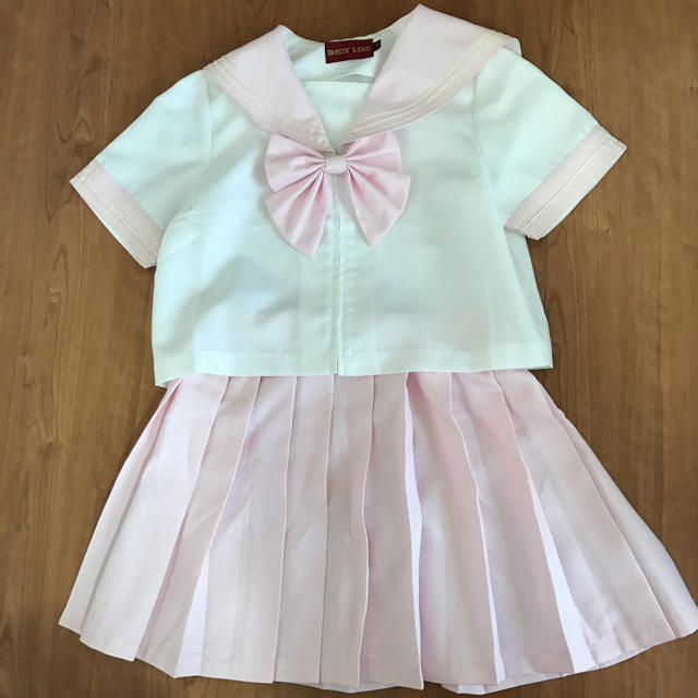 BODYLINE(ボディライン)のカラーセーラー✩薄ピンク エンタメ/ホビーの同人誌(コスプレ)の商品写真
