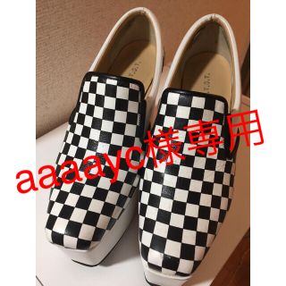 ジーヴィジーヴィ(G.V.G.V.)のG.V.G.V. SLIP-ON WEDGE ブロックチェック チェッカー(ローファー/革靴)