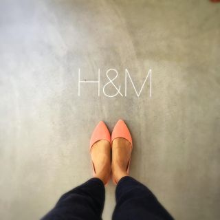 エイチアンドエム(H&M)のH&M フラットシューズ(ハイヒール/パンプス)