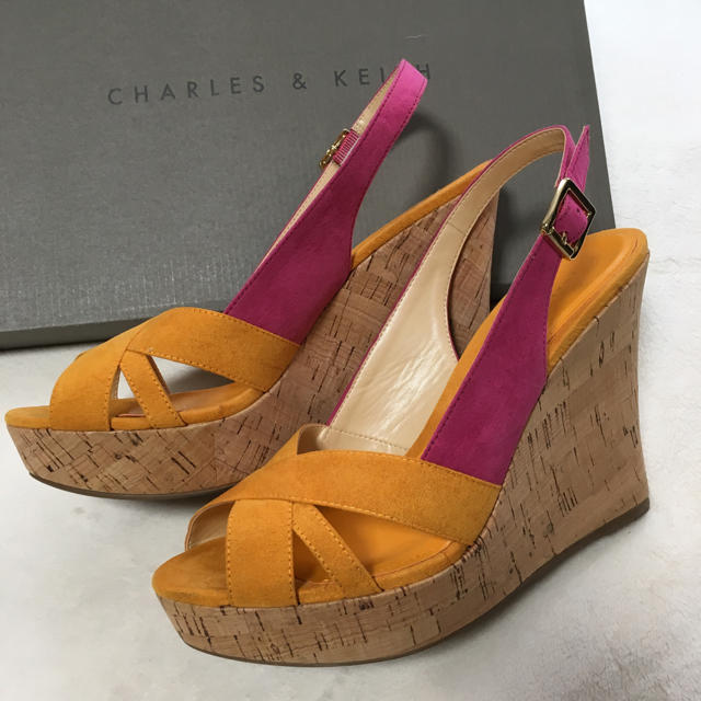 Charles and Keith(チャールズアンドキース)のサンダル オレンジ38 レディースの靴/シューズ(サンダル)の商品写真