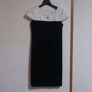 クレージュ(Courreges)のバイカラーワンピ(ひざ丈ワンピース)