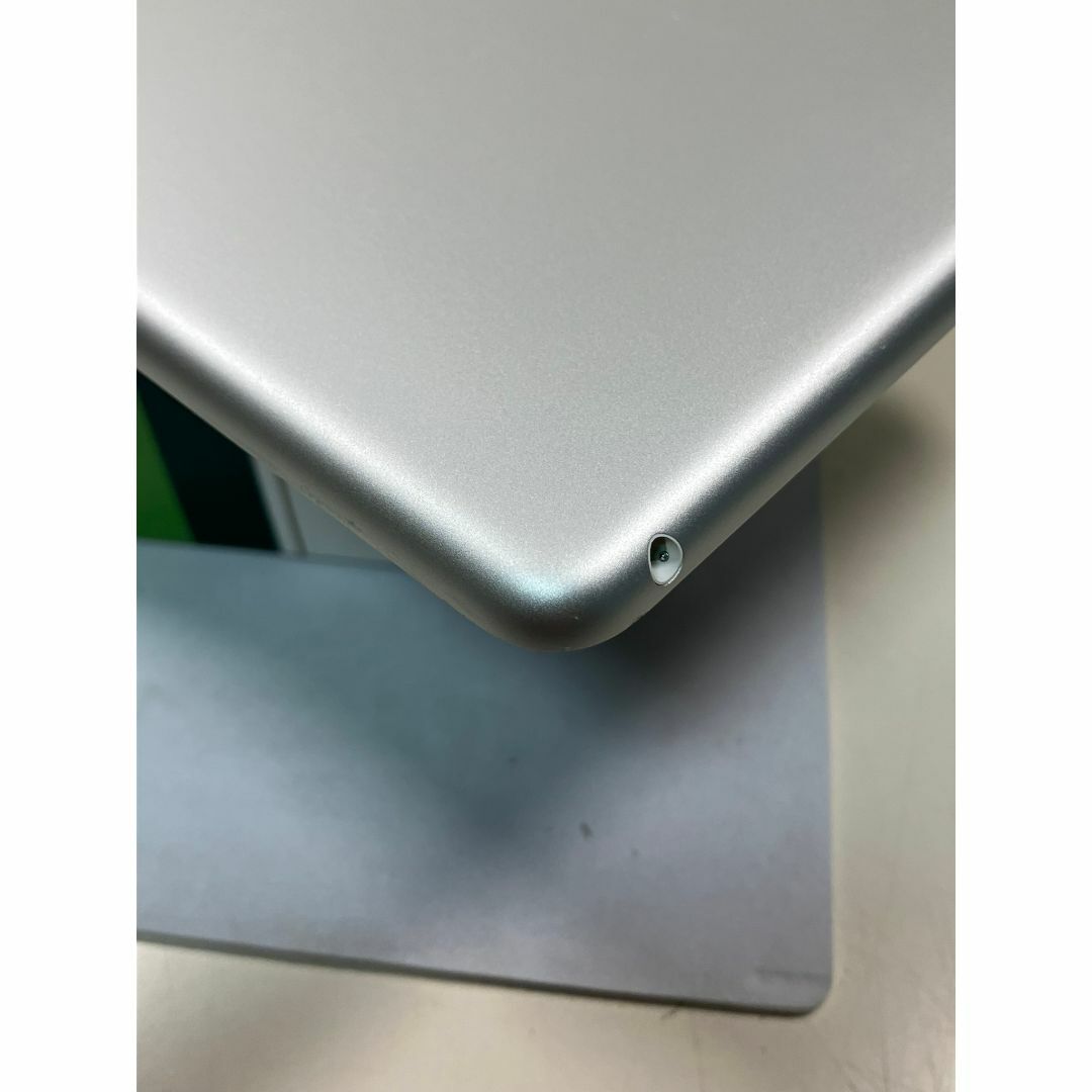 Apple iPad (第9世代) シルバー 64GB Wi-Fi iPad Wi-Fi 64GB - シルバー（第9世代）[整備済製品] - Apple