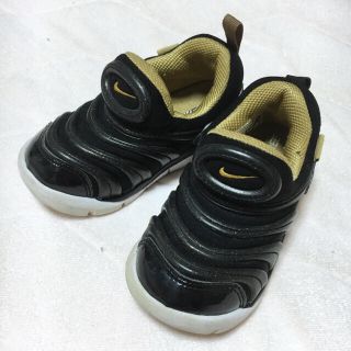 ナイキ(NIKE)のNIKE☆ダイナモフリー ブラック×ゴールド☆14cm(スニーカー)