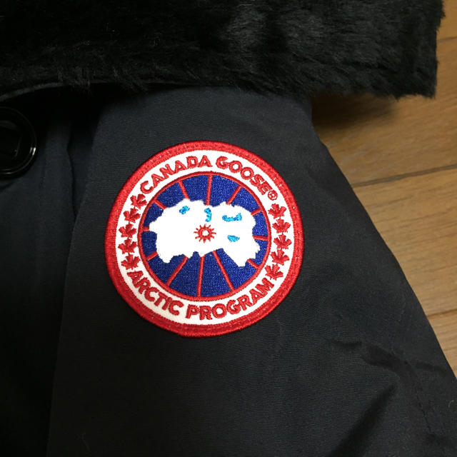 CANADA GOOSE(カナダグース)のカナダグース ブロンテ xs レディースのジャケット/アウター(ダウンジャケット)の商品写真