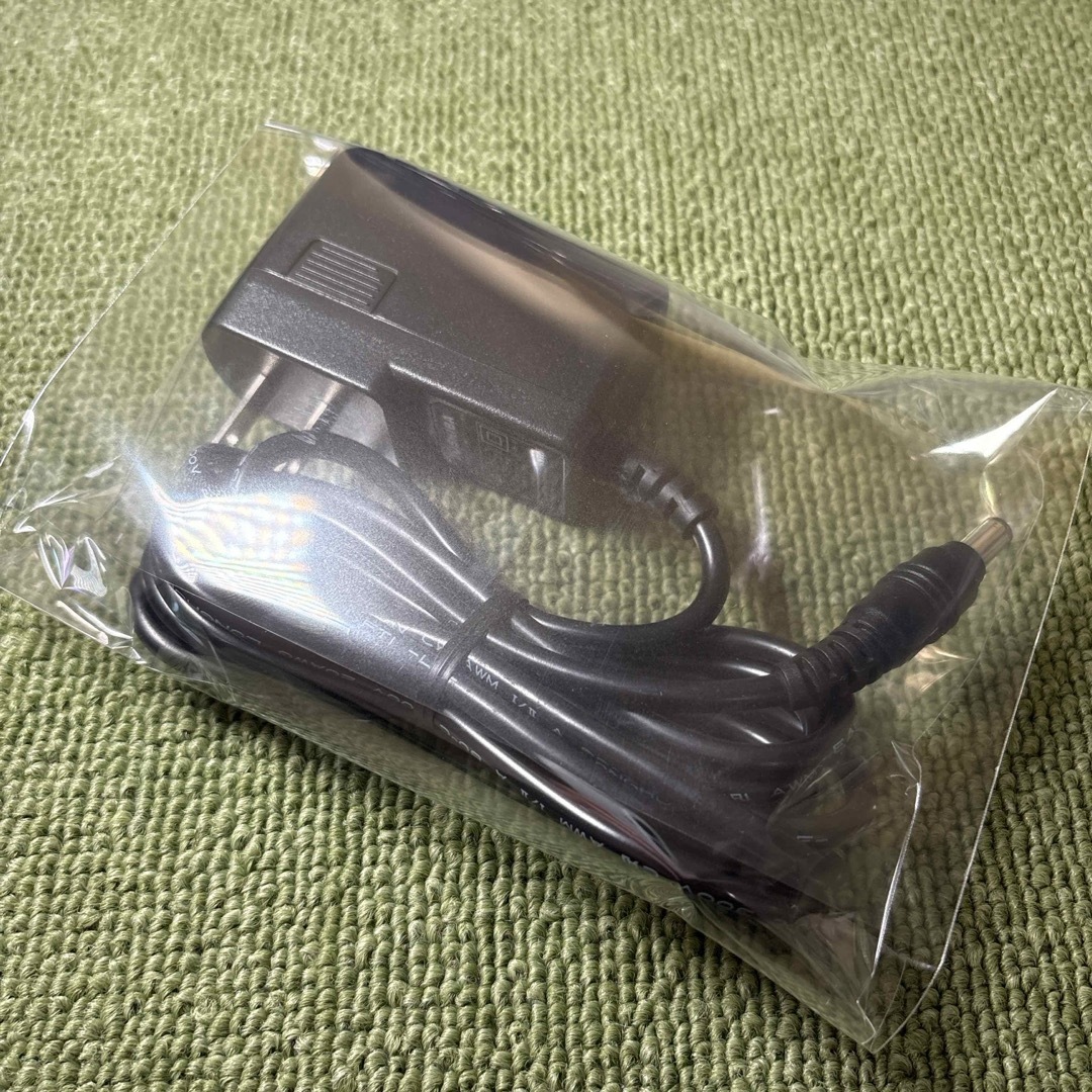 東芝(トウシバ)の4832 TOSHIBA 東芝 純正 ACアダプター CL6C-C スマホ/家電/カメラの生活家電(掃除機)の商品写真