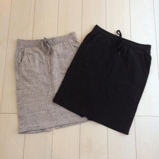 ユニクロ(UNIQLO)のスエットスカート ブラック(ひざ丈スカート)