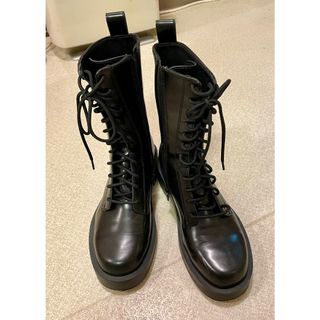 チャールズアンドキース(Charles and Keith)のCHARLES＆KEITH    ブーツ(ブーツ)