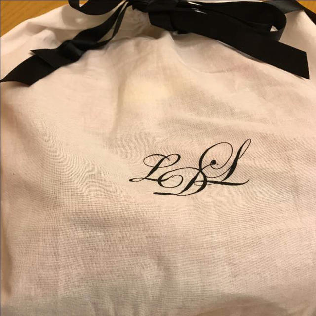 LUDLOW(ラドロー)のラドロー タッセル カゴ バッグ 保存袋付き レディースのバッグ(かごバッグ/ストローバッグ)の商品写真