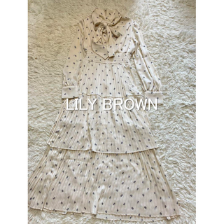 リリーブラウン(Lily Brown)のLILY BROWN 2WAYボウタイプリーツワンピース(ロングワンピース/マキシワンピース)
