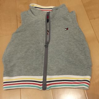 トミーヒルフィガー(TOMMY HILFIGER)のtommy☆ベスト 4T(Tシャツ/カットソー)