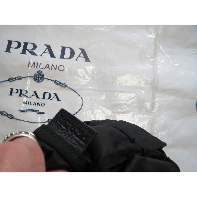 PRADA(プラダ)の●3.5万GW旅行プラダ革ロゴ入り外ポケ付衣装ケース巾着バッグ大ポーチ黒●美品 レディースのバッグ(スーツケース/キャリーバッグ)の商品写真