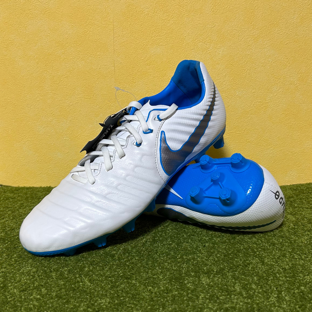 新品 NIKE サッカースパイク ティエンポ レジェンド PRO HG 28.5 NIKE - ナイキ サッカースパイク ティエンポ レジェンド PRO HG