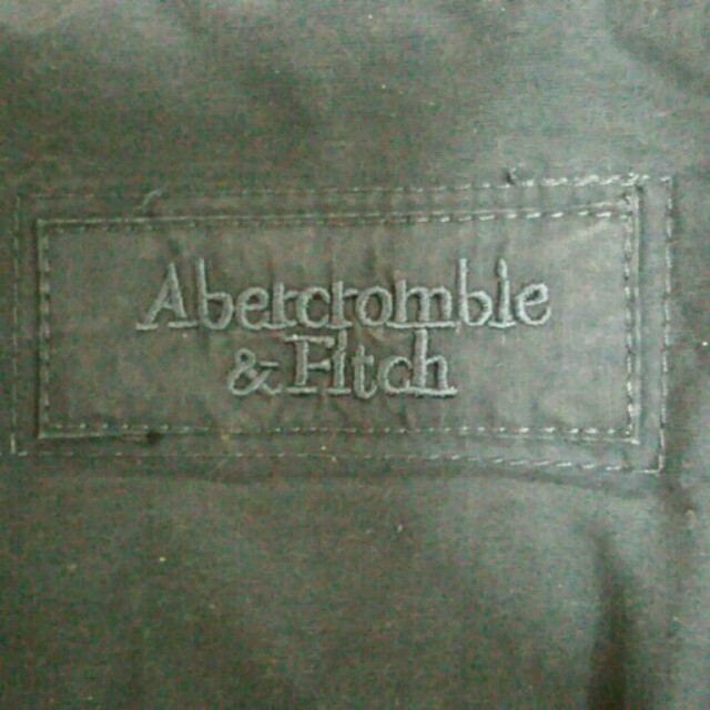 Abercrombie&Fitch(アバクロンビーアンドフィッチ)のアバクロンビー&フィッチ　ダウンベスト メンズのジャケット/アウター(ダウンベスト)の商品写真