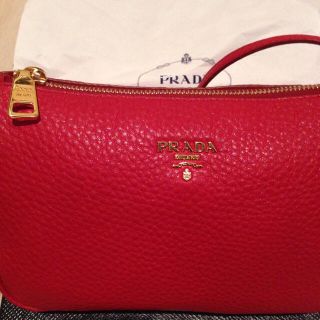 プラダ(PRADA)の★値下★超美品 プラダ ミニショルダー ミニバッグ レザーカーフ レッド(ショルダーバッグ)