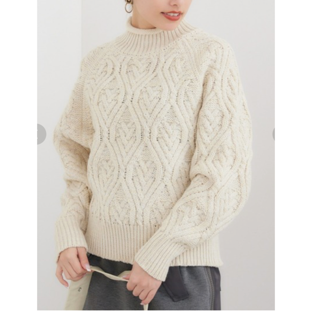 CLOCHE - 【新品】CLOCHE ラグラン袖ケーブルニット