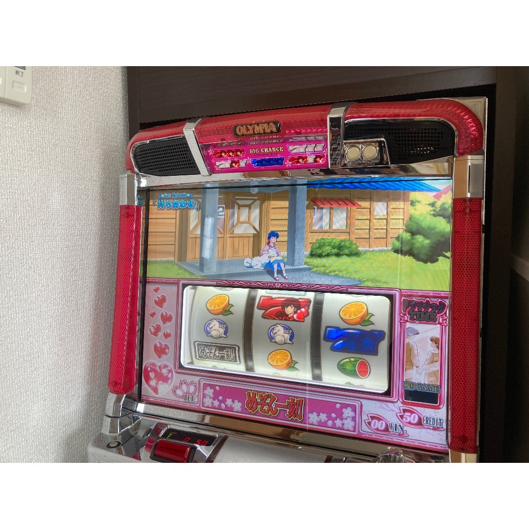 (美品)めぞん一刻2実機 キャビネ・パネル2枚付き ★すぐにお部屋に飾って遊べる 3点set)ぞん一刻2 スロ専用キャビネ・別パネル付き ☆すぐに飾っ