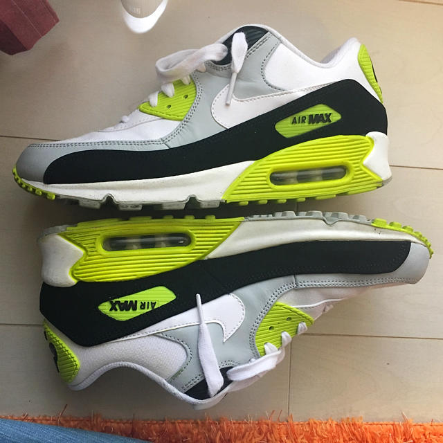 NIKE(ナイキ)のNike air max90 27cm メンズの靴/シューズ(スニーカー)の商品写真