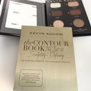 セフォラ(Sephora)のkevyn aucoin the contour book ケヴィンオークイン(フェイスカラー)