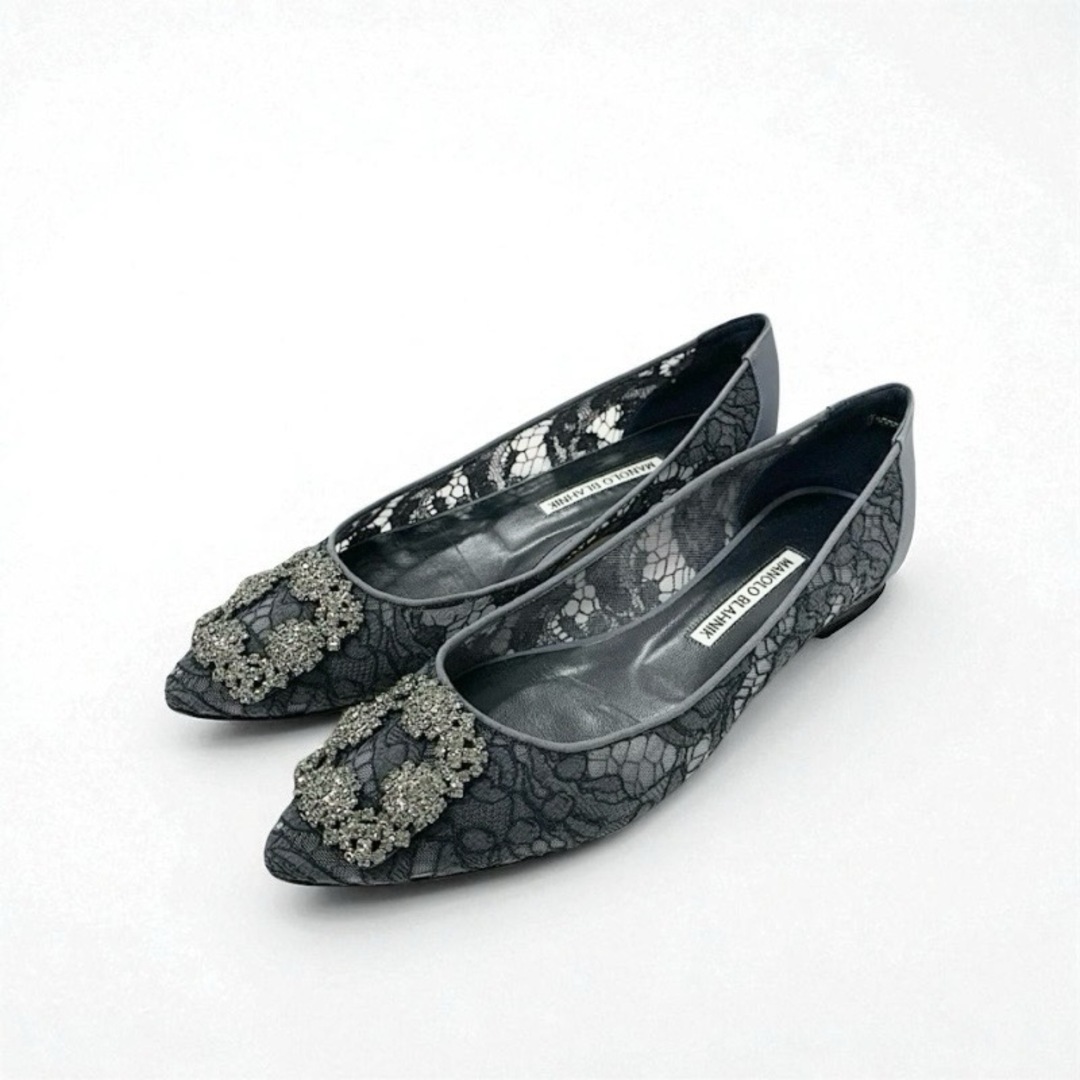 マノロブラニク ハンギシ フラットパンプス 38 マノロブラニク ハンギシ ベロア×レザー フラットパンプス 38