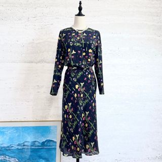 アクリス(AKRIS)の極美品★AKRIS★シルク★フローラル★ブラウス★ロング★セットアップスーツ(スーツ)