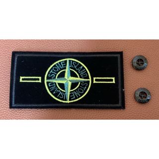 ストーンアイランド(STONE ISLAND)のSTONEISLAND ワッペンタグ＆ボタン２個　セット　グリーン系(その他)