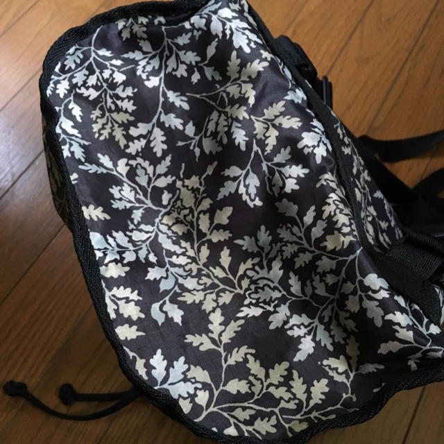 LeSportsac(レスポートサック)の花柄リュック レスポートサック るるる様専用 レディースのバッグ(リュック/バックパック)の商品写真