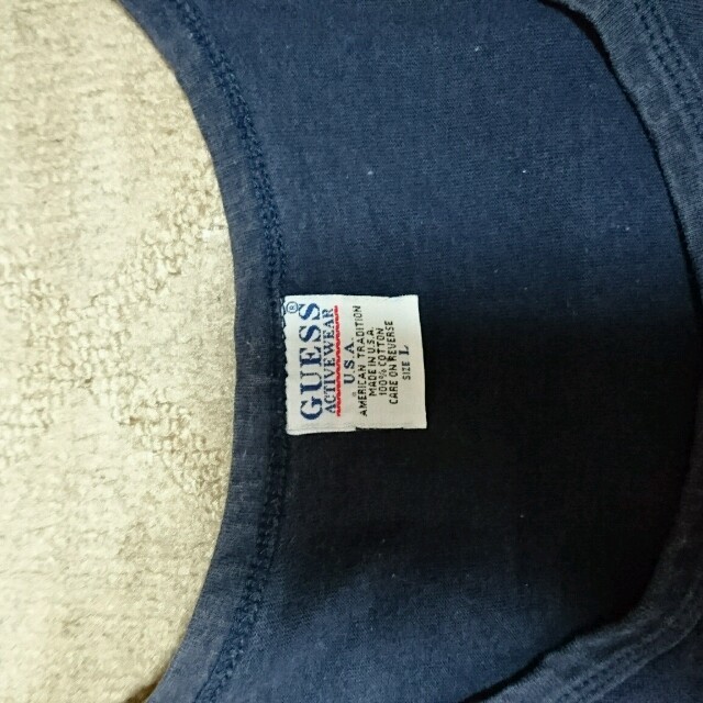 GUESS(ゲス)のGUESS タンクトップ ノースリーブ メンズのトップス(Tシャツ/カットソー(半袖/袖なし))の商品写真