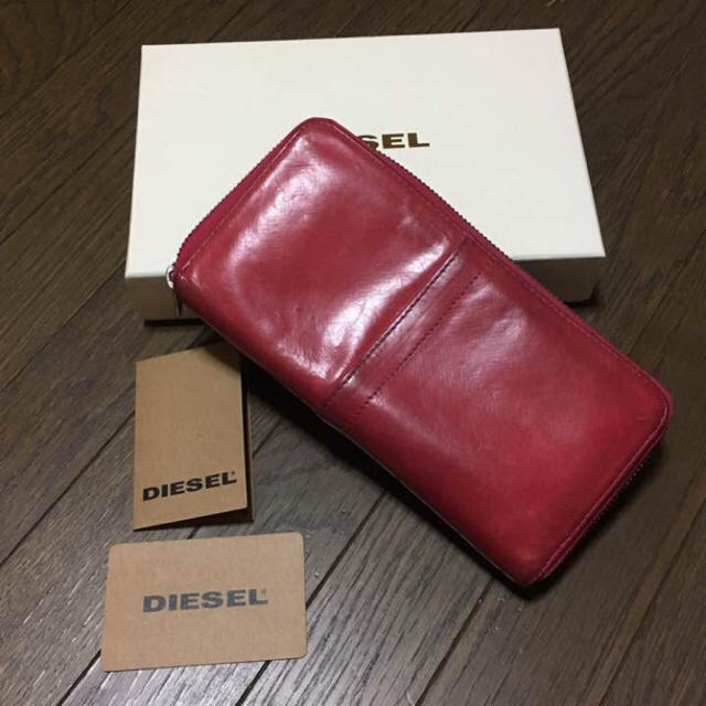 関税送料込【DIESEL】エンボスレザー ロゴ長財布 (DIESEL/長財布