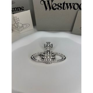ヴィヴィアンウエストウッド(Vivienne Westwood)のヴィヴィアンウエストウッド  オーブ ブローチ(ブローチ/コサージュ)