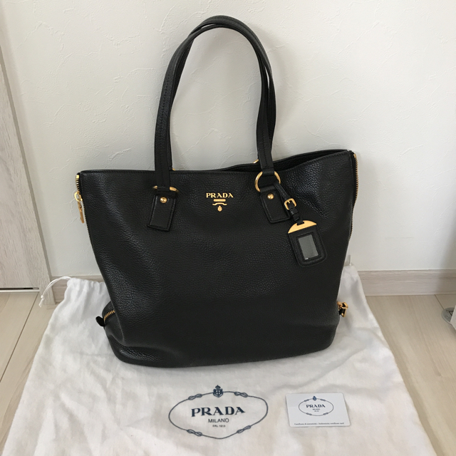 驚きの値段 PRADA レザー 黒 トートバッグ プラダ 美品♡ 値下げ