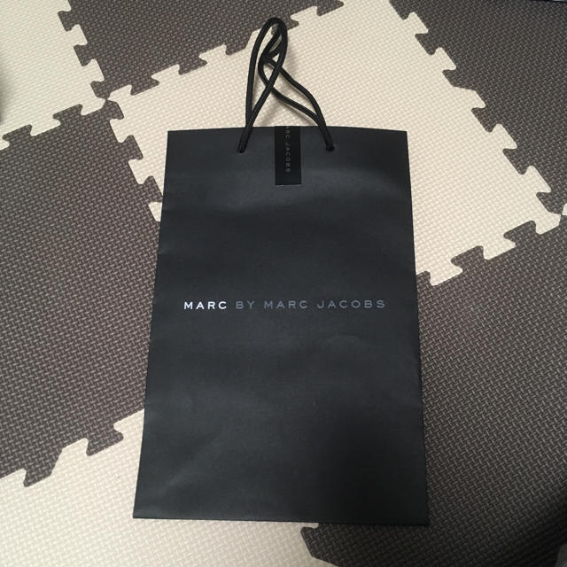 MARC BY MARC JACOBS(マークバイマークジェイコブス)のMARC BY MARC JACOBS ショッパー レディースのバッグ(ショップ袋)の商品写真