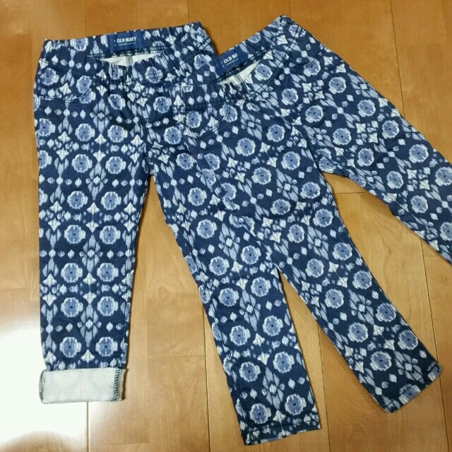 Old Navy(オールドネイビー)の柄 パンツ 3T  キッズ/ベビー/マタニティのキッズ服女の子用(90cm~)(パンツ/スパッツ)の商品写真