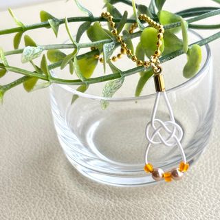 【限定品】水引 梅結び チェーンホルダー バッグチャーム 　ビーズアクセサリー　