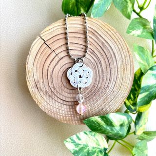 【限定品】水引梅結び　チェーンホルダー 　バッグチャーム 　ビーズアクセサリー　