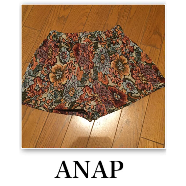ANAP(アナップ)のANAP♡花柄ショーパン レディースのパンツ(ショートパンツ)の商品写真