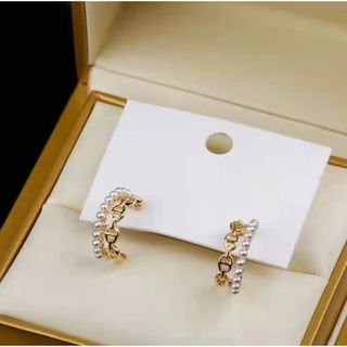 パールフープピアス　韓国ファッション(ピアス)
