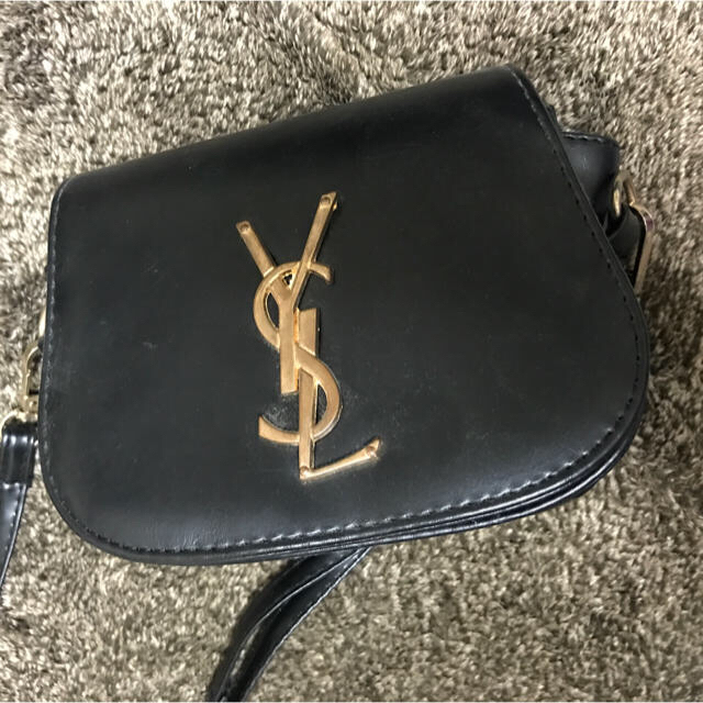 YSL イヴ・サンローラン ポシェット | フリマアプリ ラクマ