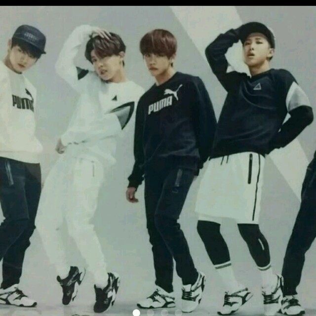 Puma 韓国puma Bts トレーナー 防弾少年団の通販 By 스민 S Shop Army プーマならラクマ