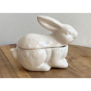 【新品】ウサギの小物入れ(置物)