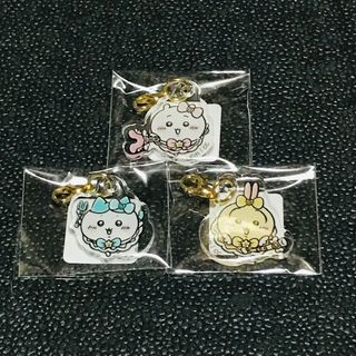うさぎ　ハチワレ　ちいかわ