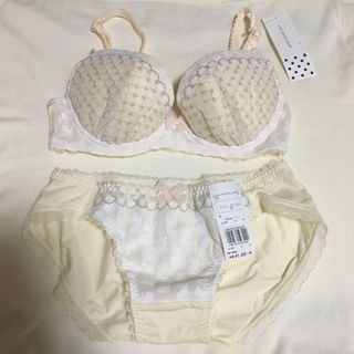ウンナナクール(une nana cool)のウンナナクール ブラショーツセット D65(ブラ&ショーツセット)