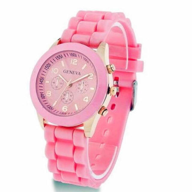 可愛い時計がワンコイン ビビットカラーシリコン腕時計 Watch W 08の通販 By Ryk S Shop ラクマ