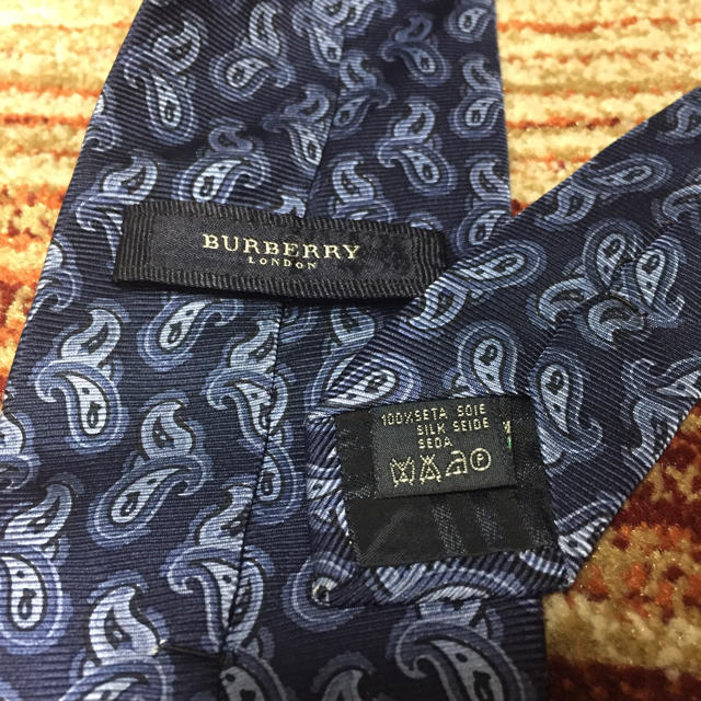 BURBERRY(バーバリー)のburberry londonバーバリーロンドンペイズリーネクタイイタリア製 メンズのファッション小物(ネクタイ)の商品写真