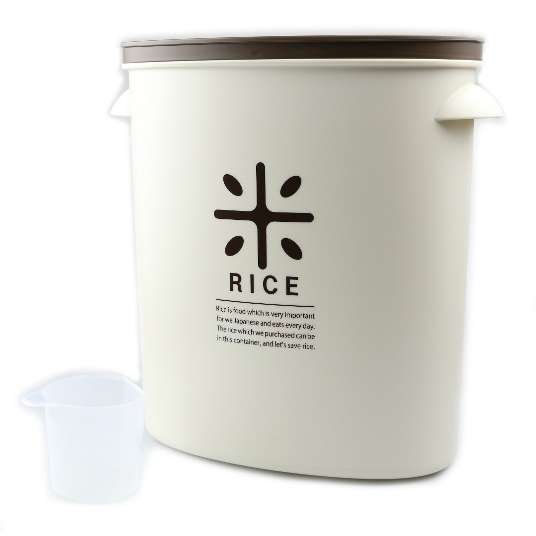 パール金属 日本製 米びつ 5kg ブラウン 計量カップ付 お米 袋のまま スト インテリア/住まい/日用品のキッチン/食器(容器)の商品写真