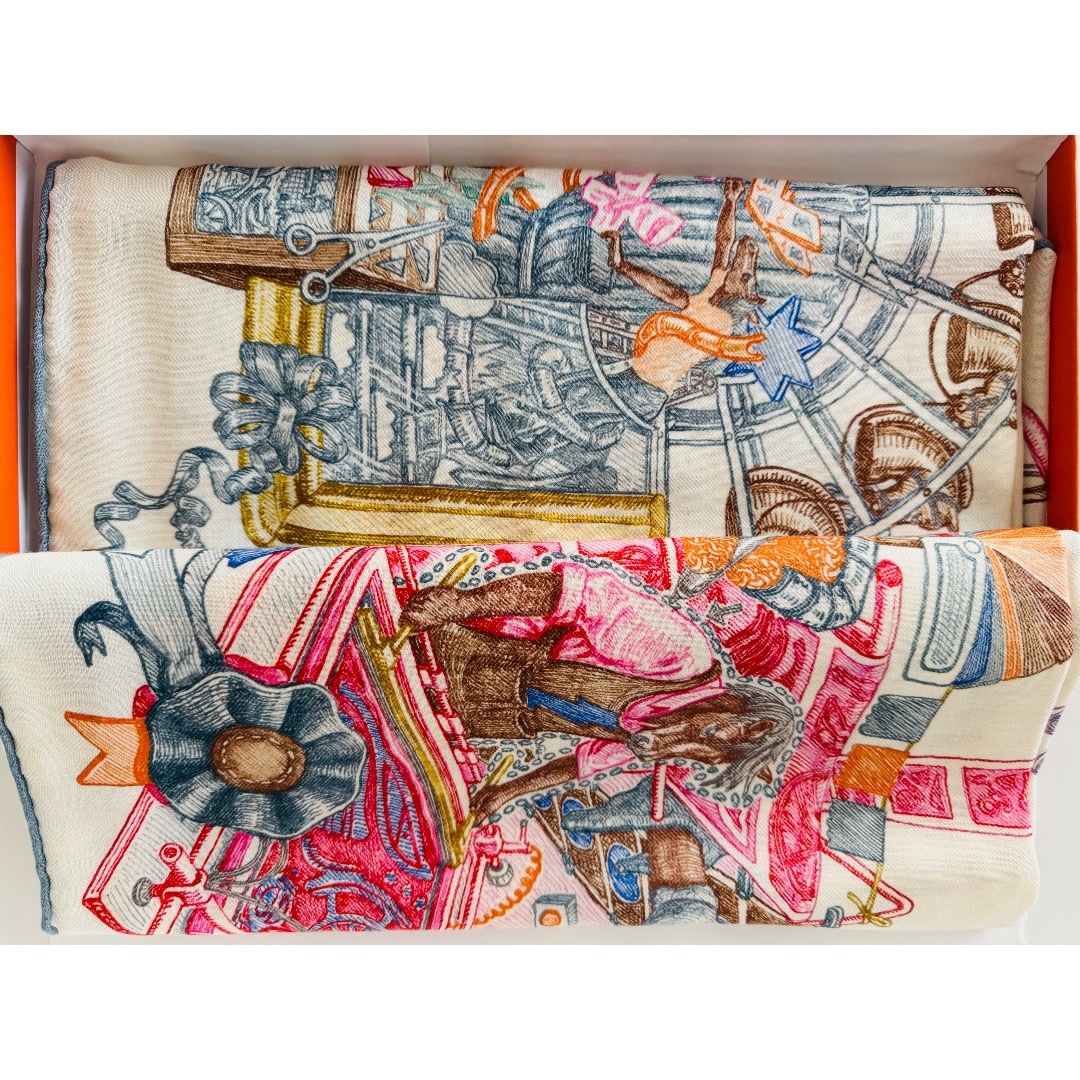 エルメス　カレジェアン　スカーフ2025AW エルメスの世界 HERMES - ⭐️新品未使用⭐️エルメス スカーフ2025AW
