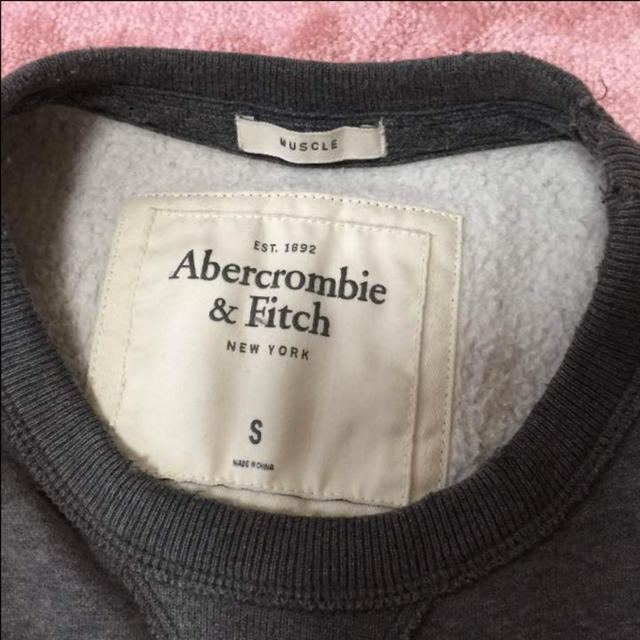 Abercrombie&Fitch(アバクロンビーアンドフィッチ)の最終値下げ！アバクロンビー&フィッチS レディースのトップス(トレーナー/スウェット)の商品写真