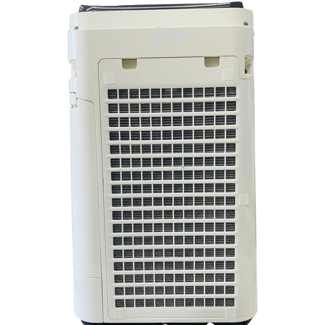 SHARP(シャープ)の【動作確認済】【中古】本体のみ プラズマクラスター7000 加湿空気清浄機 KC-M401-W ホワイト系 2016年製 スマホ/家電/カメラの冷暖房/空調(その他)の商品写真